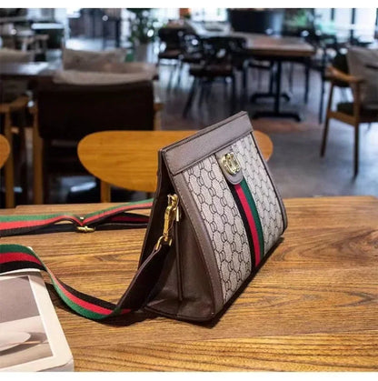Classic Bag Wide Shoulder Strap Diagonal Bag